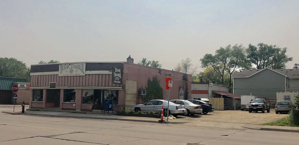 Great Redevelopment Opportunity For Sale in South Minneapolis! : 3320 E 54th St, Minneapolis, MN 55417